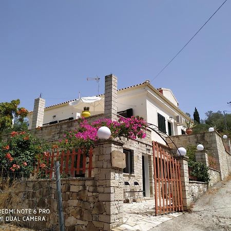 Arvanitakeika Villa Loulaki Magazia Paxi מראה חיצוני תמונה