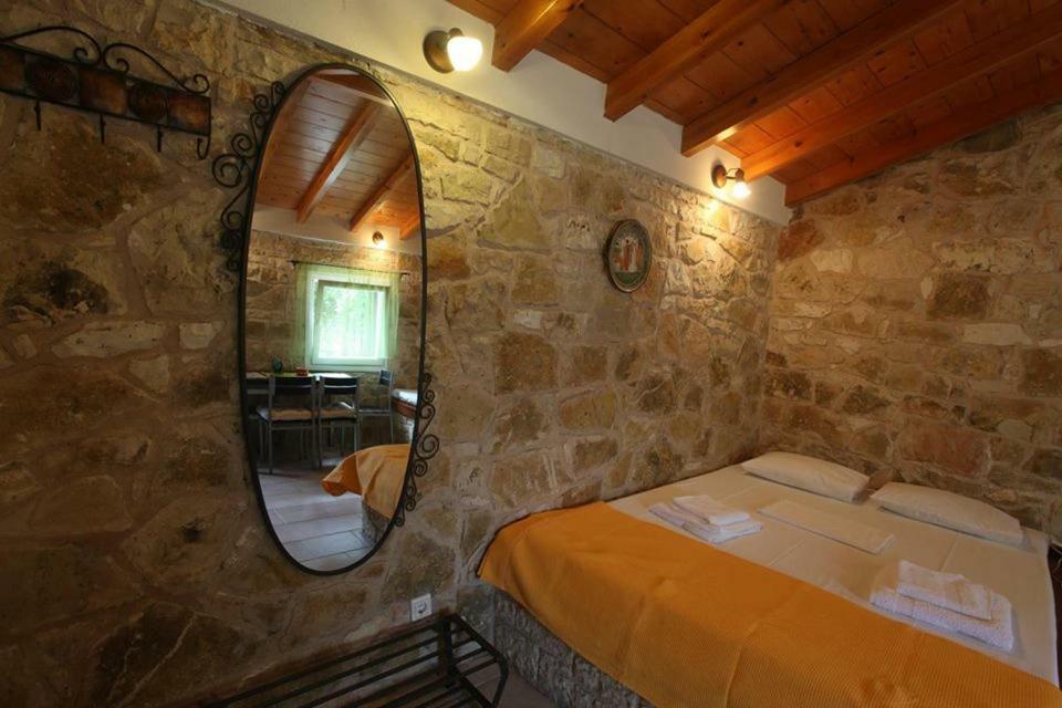 Arvanitakeika Villa Loulaki Magazia Paxi מראה חיצוני תמונה
