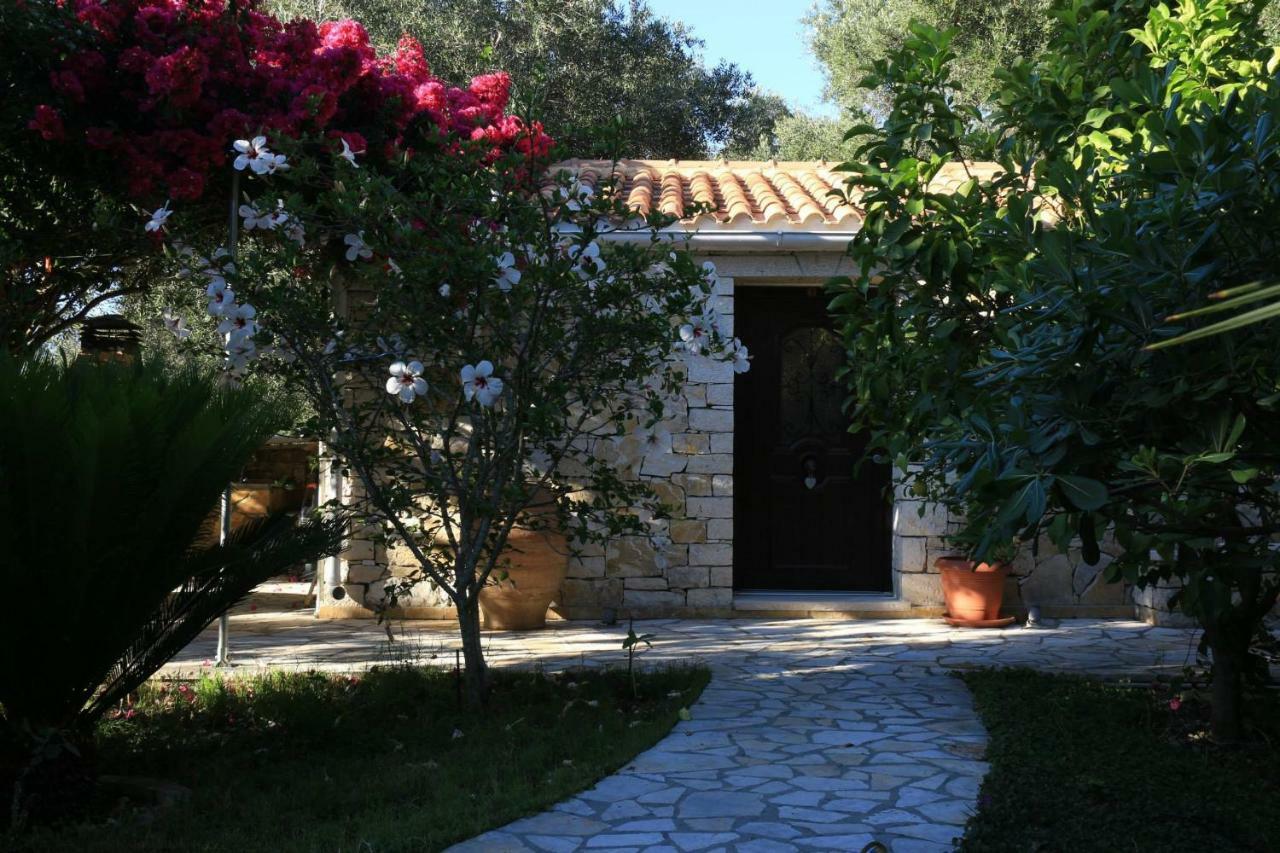 Arvanitakeika Villa Loulaki Magazia Paxi מראה חיצוני תמונה